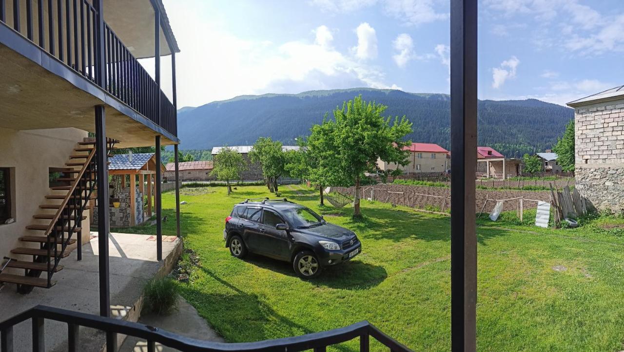 House B&B Местия Экстерьер фото