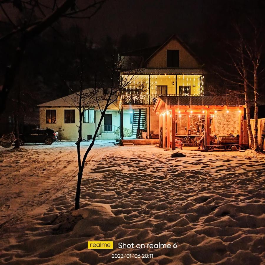 House B&B Местия Экстерьер фото