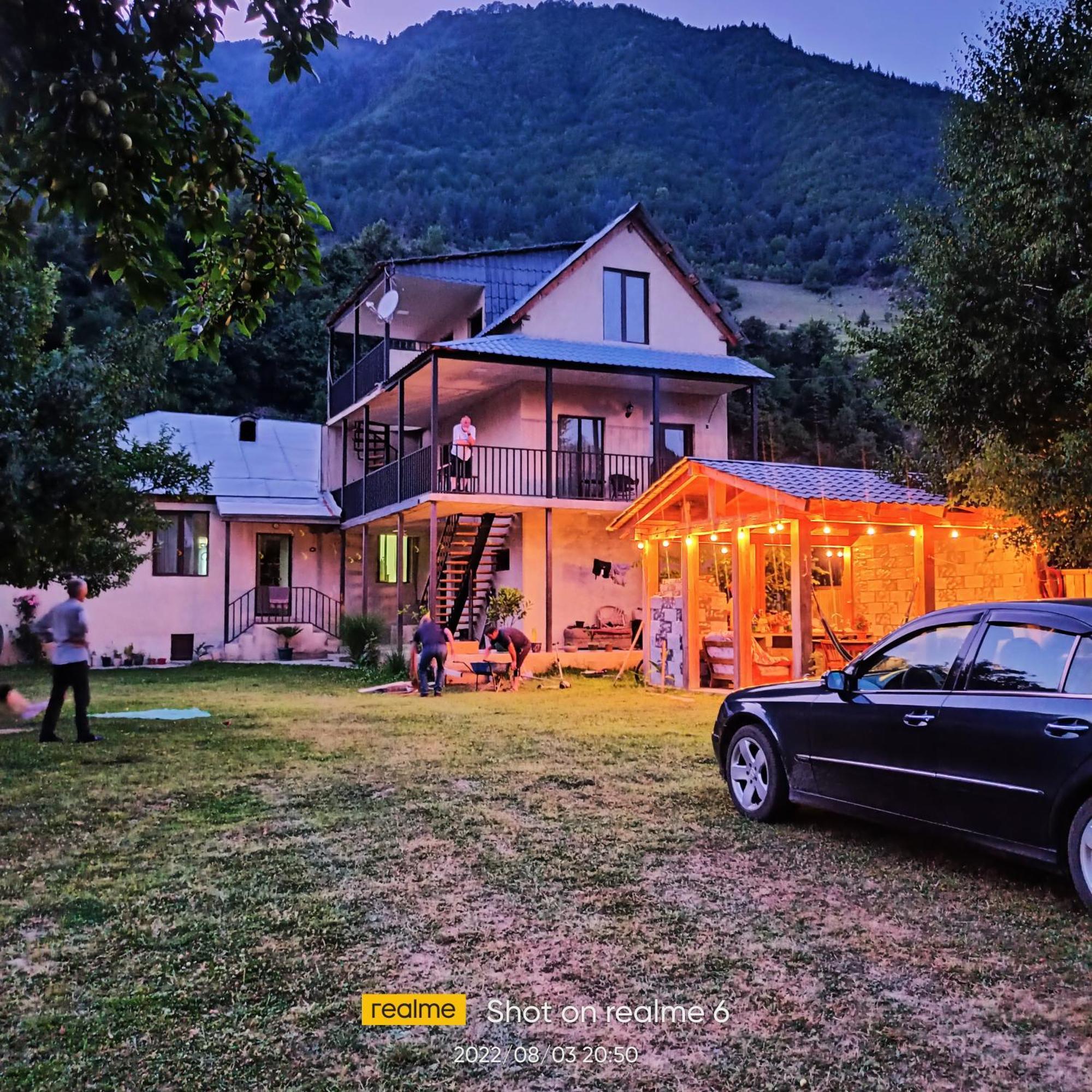 House B&B Местия Номер фото